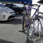 ДТП в Днепре: велосипедист врезался в легковушку